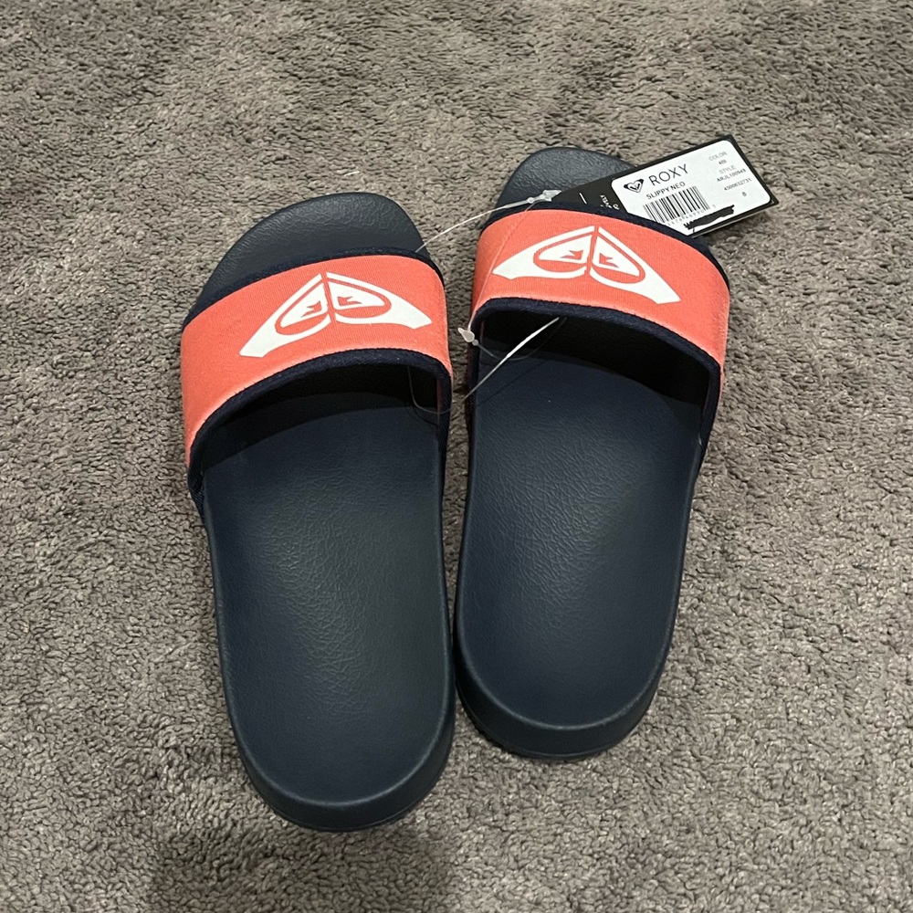 Roxy Slides
